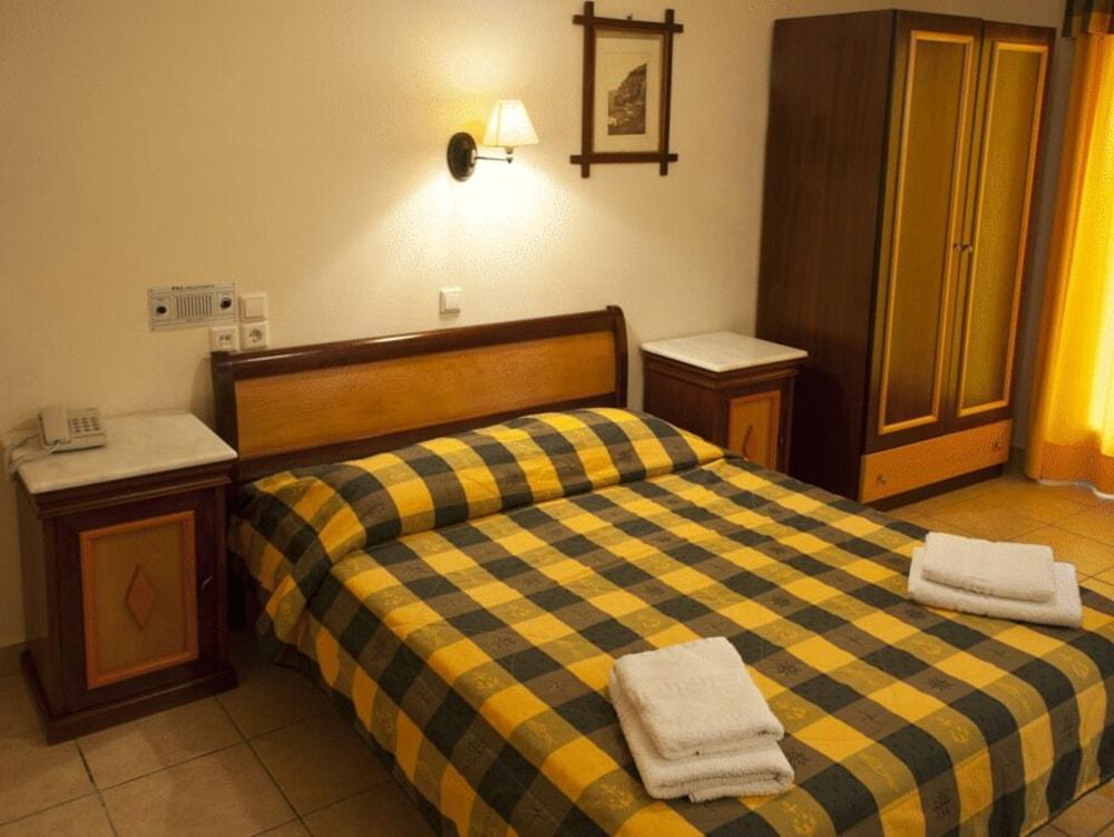 Karidis Hotel Kamári 外观 照片