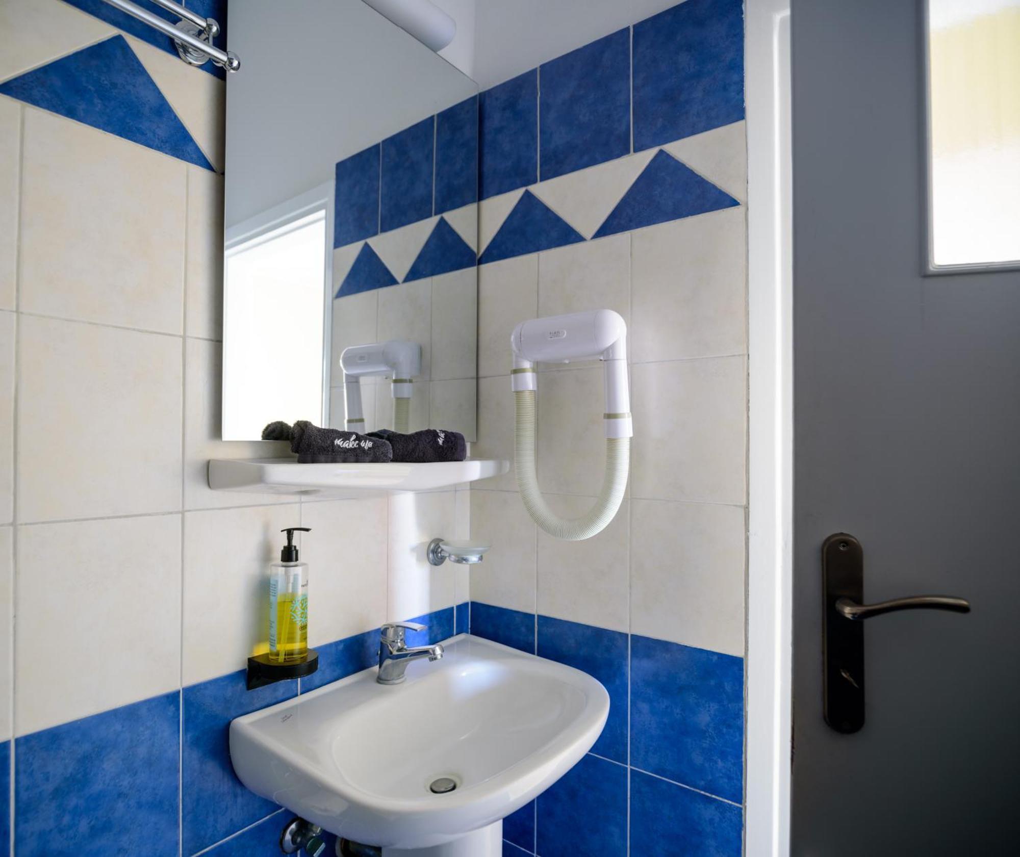 Karidis Hotel Kamári 外观 照片