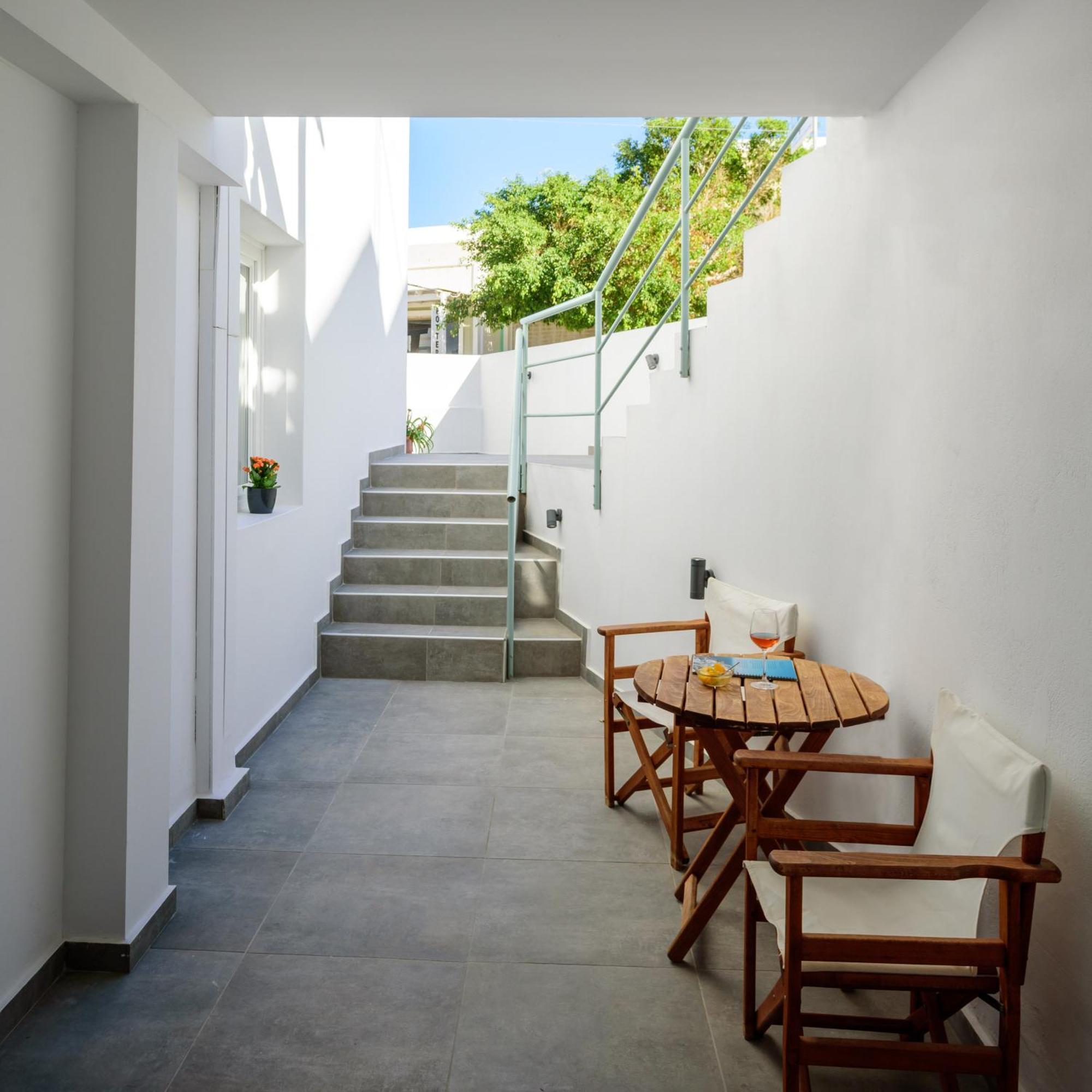 Karidis Hotel Kamári 外观 照片